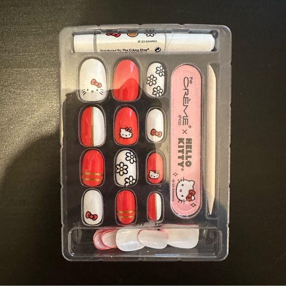 Crème x Hello Kitty Press On Nails - Picture 1 of 1